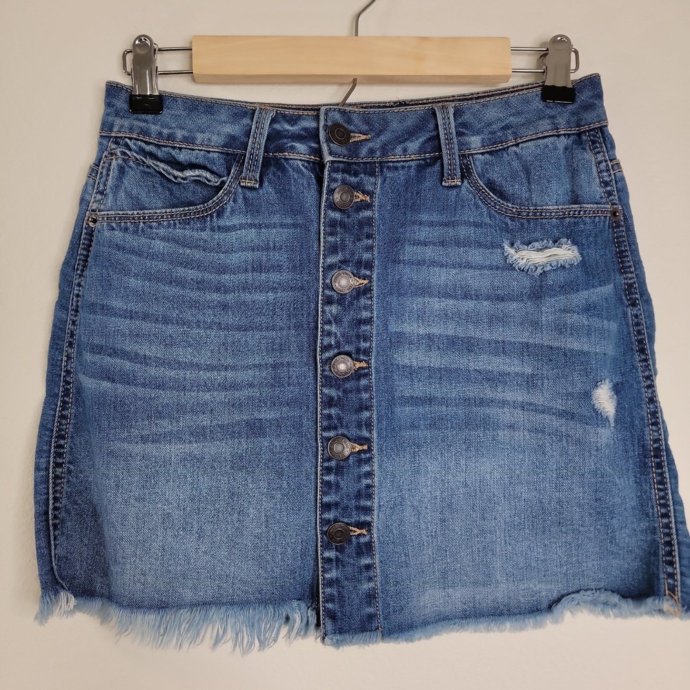 Mudd Womens Size 5 Denim Mini Skirt Button Fly Frayed Hem Distressed Stretch Y2K